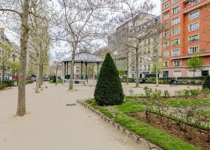 Charming Apartment - District Vaugirard By Weekome